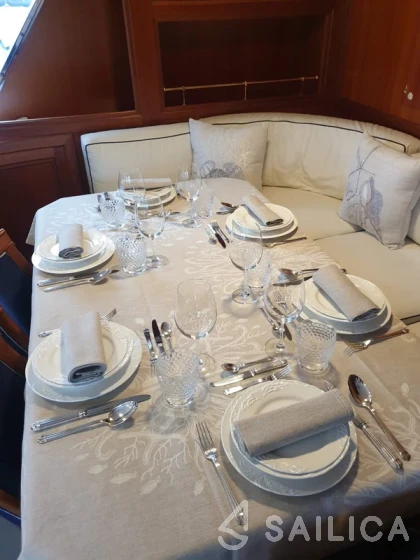 Alalunga 78 - Yacht Charter Sailica
