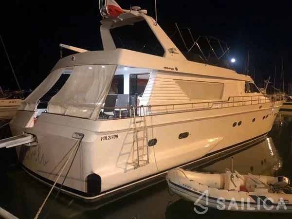 Alalunga 78 - Yacht Charter Sailica