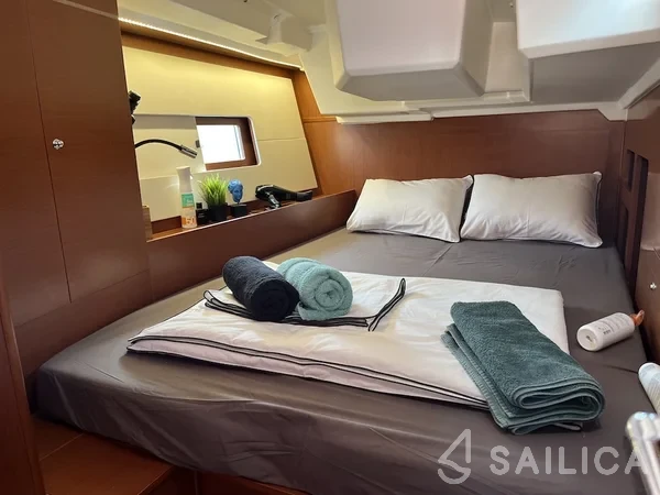 Oceanis 46.1 - Yacht Charter Sailica