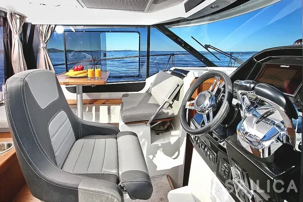 Merry Fisher 895 - Yacht Charter Sailica