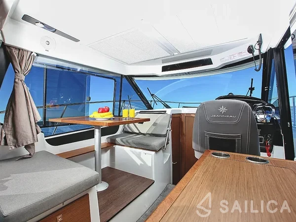 Merry Fisher 895 - Yacht Charter Sailica