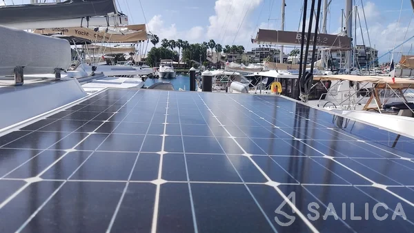 Bali Catspace - Yacht Charter Sailica