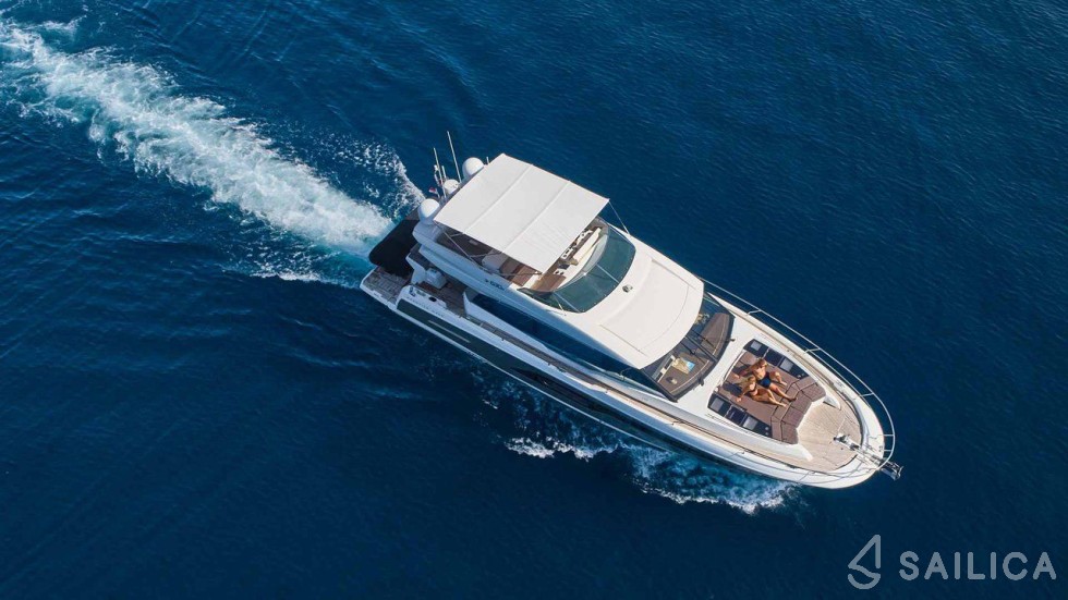 Prestige 630S - Yacht Charter Sailica