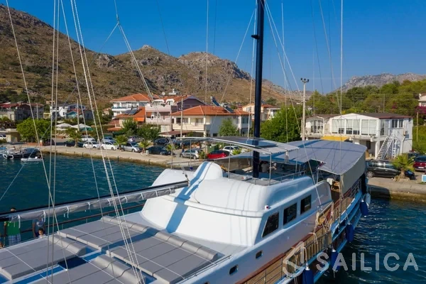 Gulet - Yacht Charter Sailica