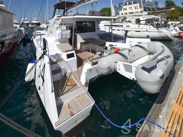 Aventura 34 - Yacht Charter Sailica