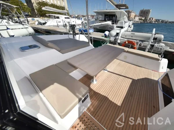 Aventura 34 - Yacht Charter Sailica