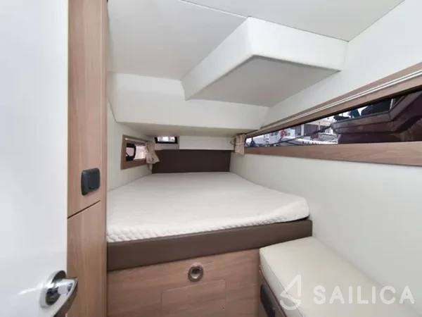 Aventura 34 - Yacht Charter Sailica