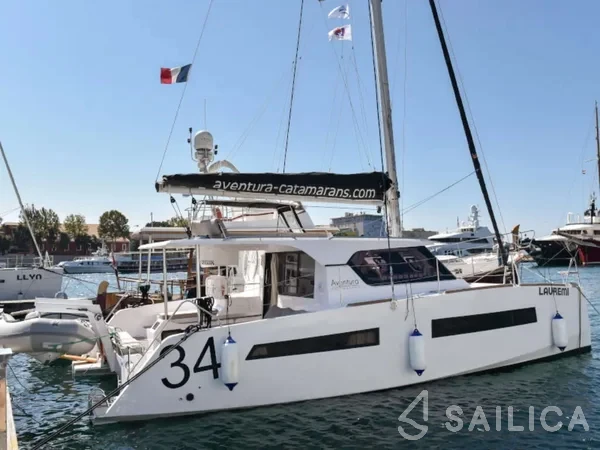 Aventura 34 - Yacht Charter Sailica