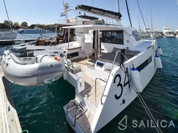 Aventura 34 - Yacht Charter Sailica