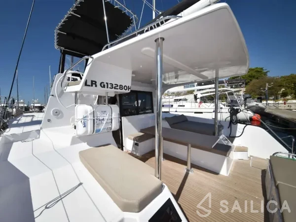 Aventura 34 - Yacht Charter Sailica