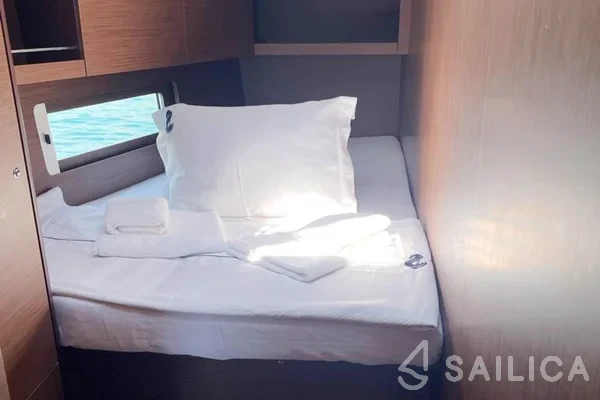 Oceanis 46.1 - Yacht Charter Sailica