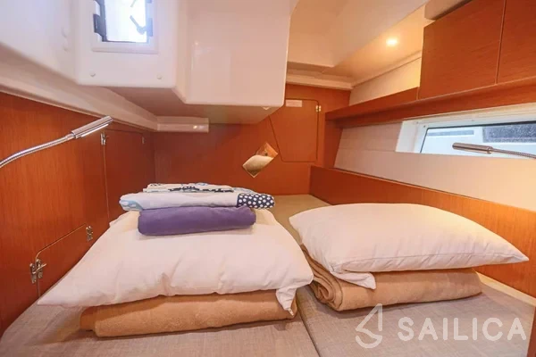 Bavaria C45 - Yacht Charter Sailica