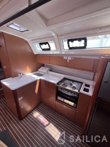 Bavaria Cruiser 46 Style - Yacht Charter Sailica