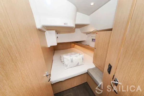 Bavaria Cruiser 46 Style - Yacht Charter Sailica