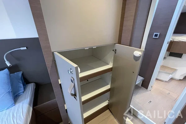 Bali 4.8  - Yacht Charter Sailica