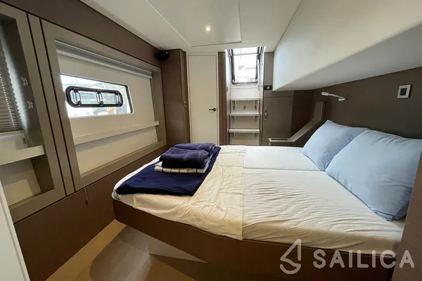 Bali 4.8  - Yacht Charter Sailica