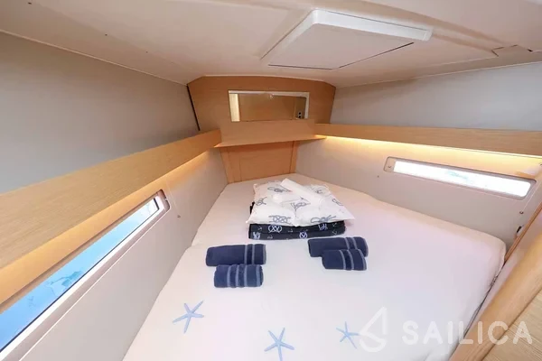 Dufour 390 - Yacht Charter Sailica