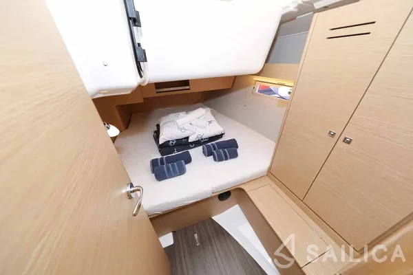 Dufour 390 - Yacht Charter Sailica