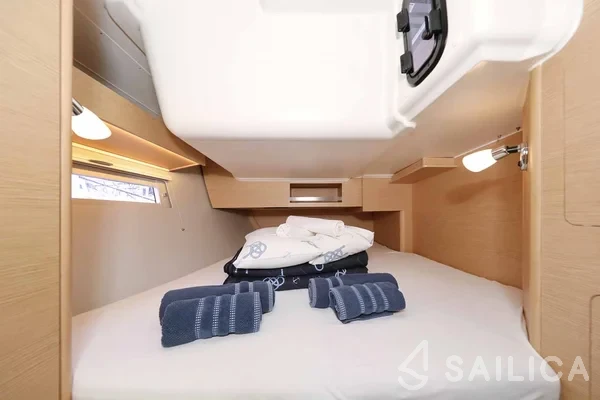 Dufour 390 - Yacht Charter Sailica