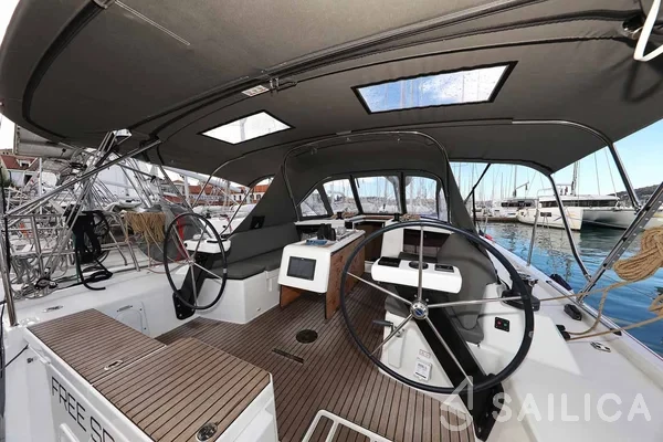 Dufour 390 - Yacht Charter Sailica