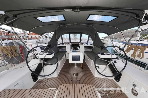 Dufour 390 - Yacht Charter Sailica