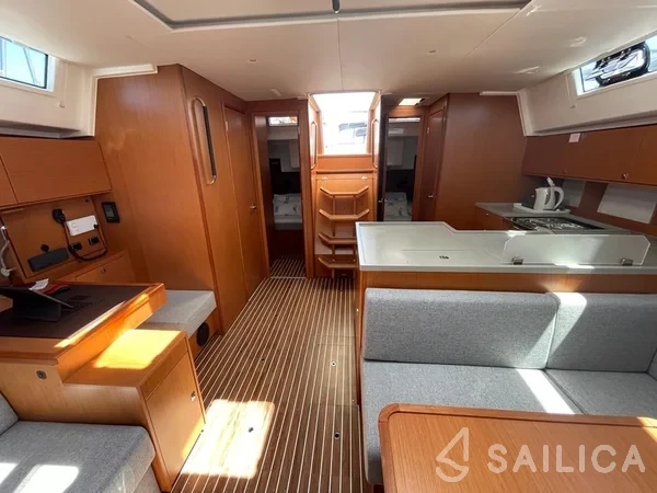 Bavaria C50 - Yacht Charter Sailica