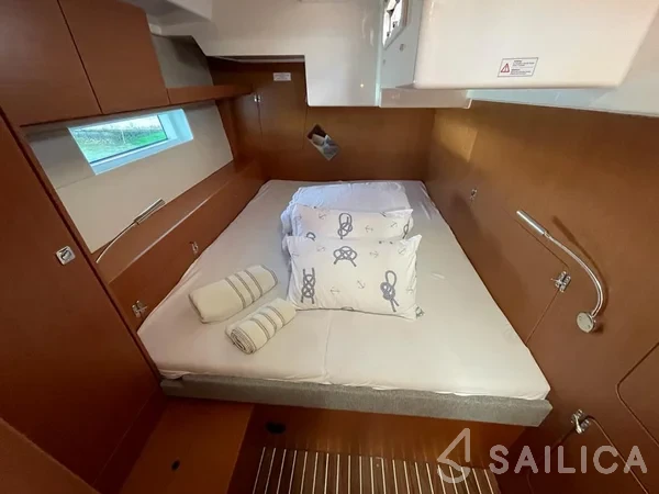 Bavaria C50 - Yacht Charter Sailica