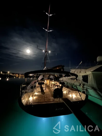 More 55 - Yacht Charter Sailica