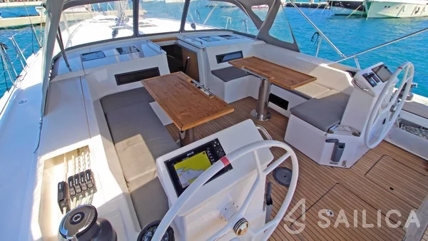 Bavaria C50 - Yacht Charter Sailica