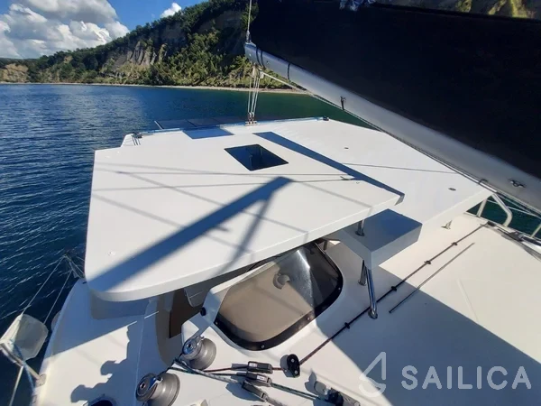 Lavezzi 40 - Yacht Charter Sailica