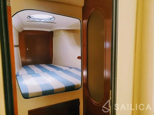 Lavezzi 40 - Yacht Charter Sailica