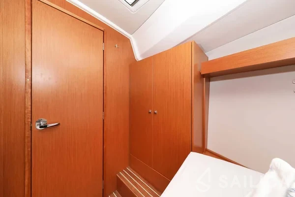 Bavaria C42 - Yacht Charter Sailica