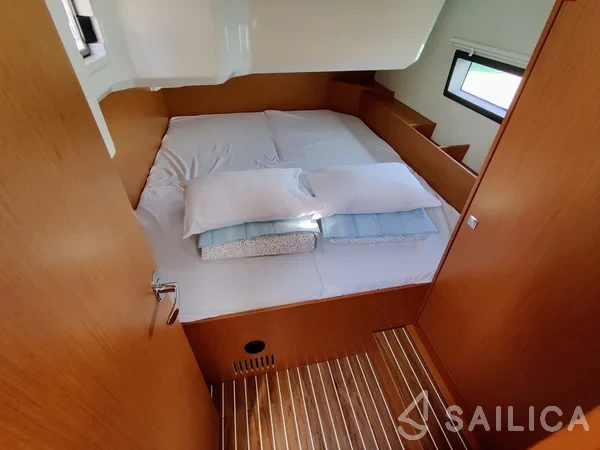 Bavaria C42 - Yacht Charter Sailica