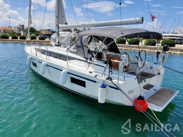 Bavaria C42 - Yacht Charter Sailica