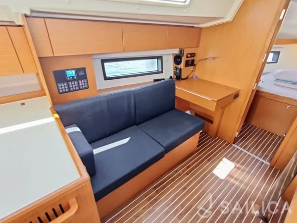 Bavaria C42 - Yacht Charter Sailica