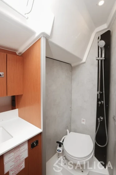 Bavaria C38 - Yacht Charter Sailica