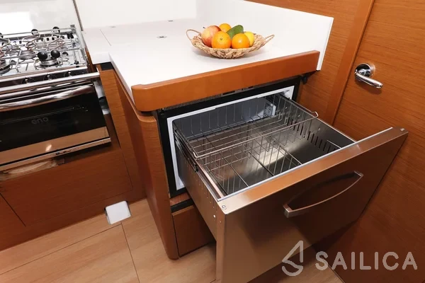 Sun Odyssey 490 - Yacht Charter Sailica