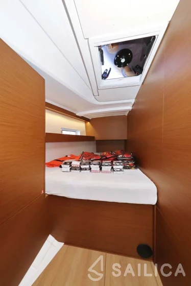 Sun Odyssey 490 - Yacht Charter Sailica