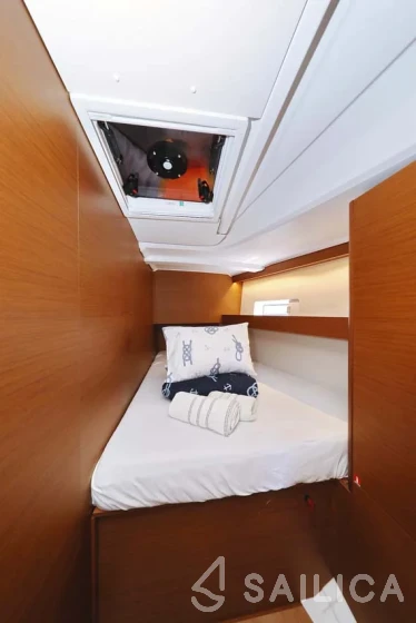 Sun Odyssey 490 - Yacht Charter Sailica