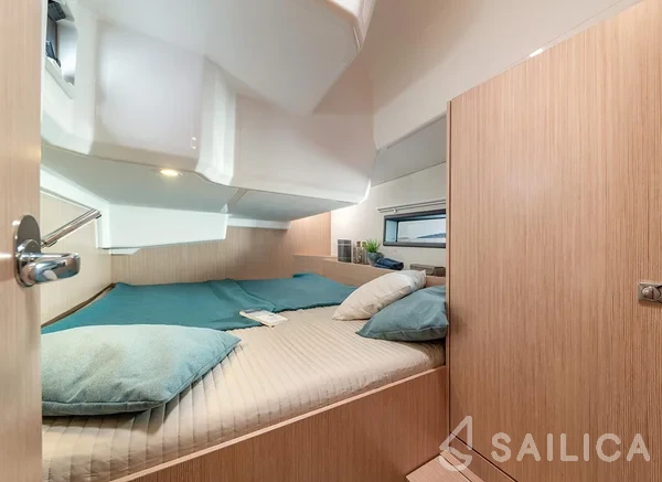 Bavaria C42 Style - Yacht Charter Sailica