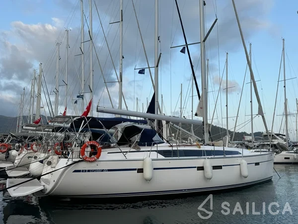 Bavaria 46 Cruiser - Yacht Charter Sailica