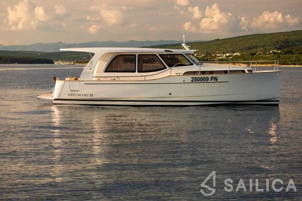 Greenline 33 - Yacht Charter Sailica