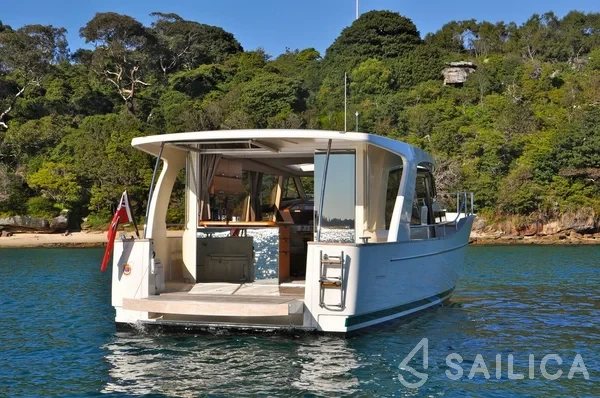 Greenline 33 - Yacht Charter Sailica