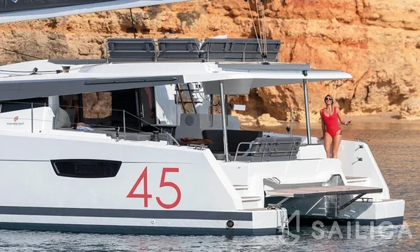 Elba 45 - Yacht Charter Sailica