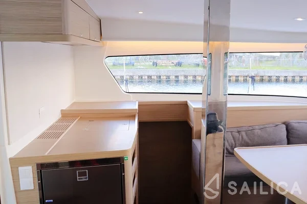 Lagoon 42 - Yacht Charter Sailica