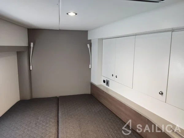 Bali 4.2 - Yacht Charter Sailica