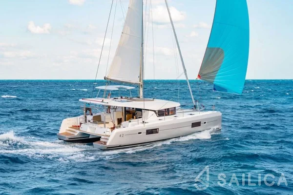 Lagoon 42 - Yacht Charter Sailica