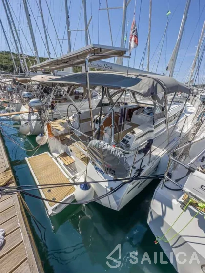 Bavaria C42 - Yacht Charter Sailica