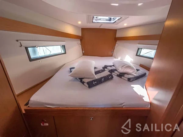 Bavaria C42 - Yacht Charter Sailica