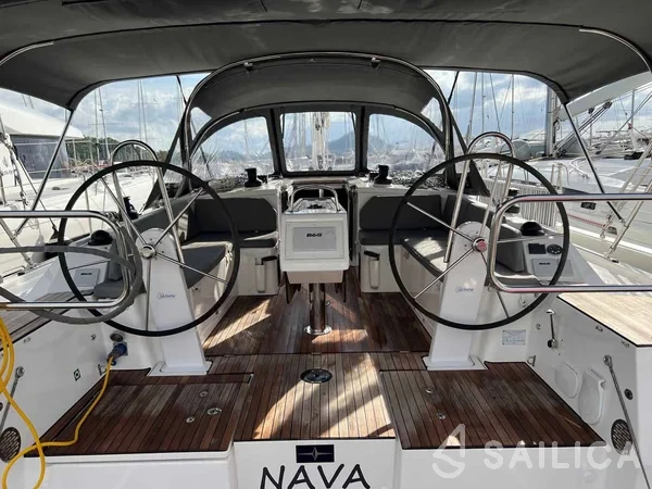 Bavaria C42 - Yacht Charter Sailica